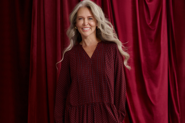 Ako nosiť maxi šaty v zime?